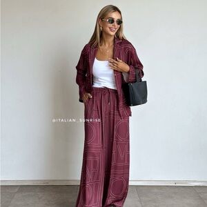 Chic Burgundy Maxi Skirt